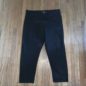 adidas Pants & Jumpsuits - Adidas Capri Leggings adidas Pants & Jumpsuits - Adidas Capri Leggings
